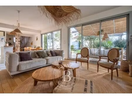 vente maison 9 pièces 190 m² tassin-la-demi-lune (69160)