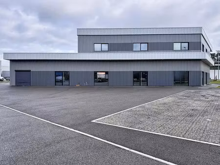 à louer – local d’activité de 441 m² – zone commerciale de la maladière bourgoin-jallieu