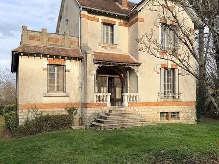maison 6 pièces 121 m²