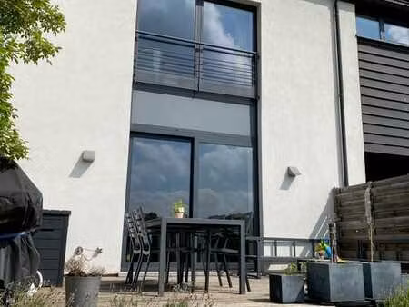 maison/triplex à louer à grand-leez