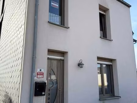 maison familiale avec jardin et dépendances