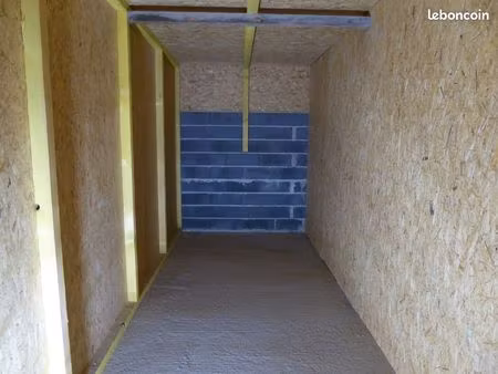 box de stockage 12 m2