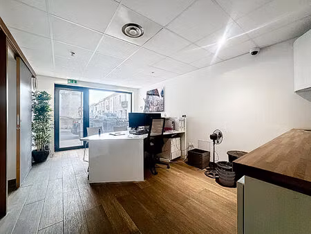 à vendre - local commercial rénové de 61 m² à lunel-viel