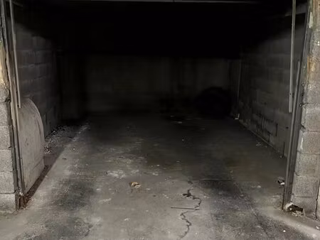 aix centre ville 1 box de stationnement