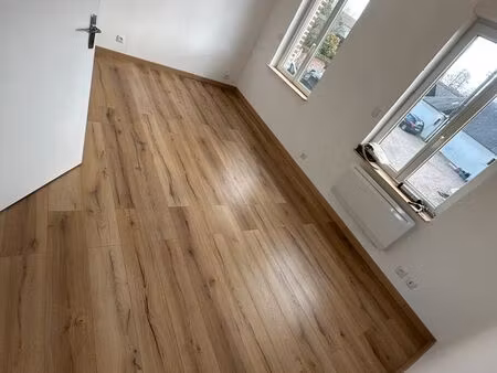 location appartement studio 2 pièces proche commodités