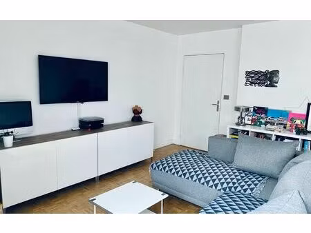 location appartement  54 m² t-2 à paris 19  1 503 €