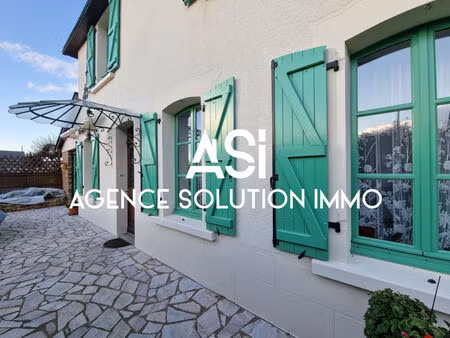 maison de bourg port brillet - 107.80m² sur 574 m² .