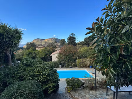 à vendre spacieuse maison de 159 m²  parfaitement entretenue et sans travaux patrimonio