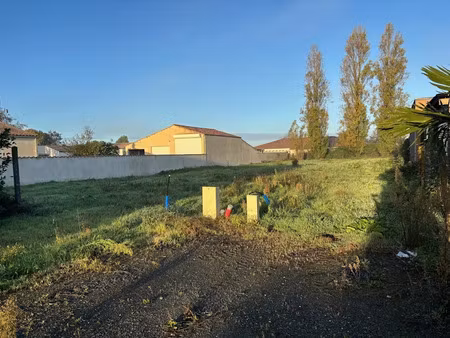 vente terrain 618 m² à saint-laurent-de-la-pree (17450)  157 800 €