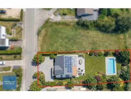 beau terrain plat à bâtir de plus de 12 ares