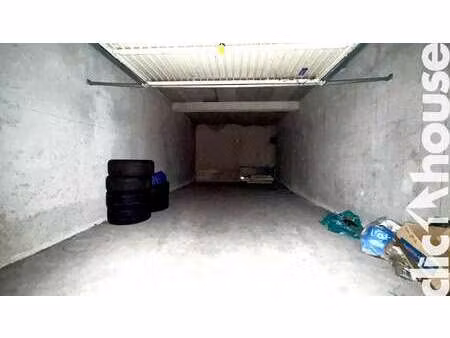 vente garage et parking à caen (14000) : à vendre / caen