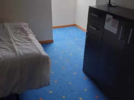 location meublée chambre 1 pièce 12 m² à clairfontaine (02260)  310 €