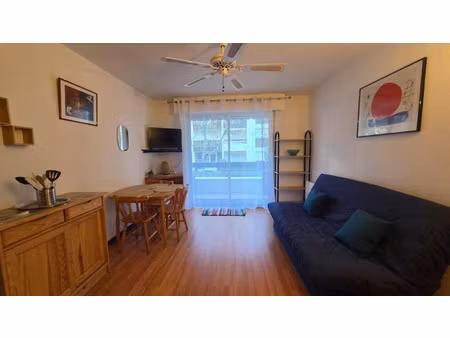 location meublée appartement 1 pièce 24 m² à saint-georges-de-didonne (17110)  530 €