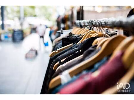 vente bureaux et commerces à port-vendres (66660) : à vendre / 35m² port-vendres