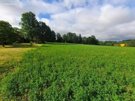 terrain 640 m² cadalen