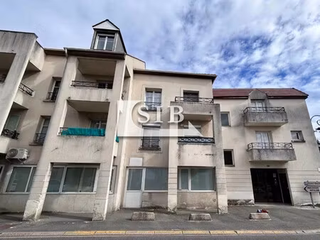 local commercial - montlhery