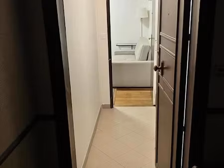 location meublée appartement 1 pièce 18 m² à montreuil (93100)  700 €