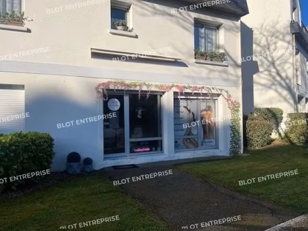 à louer - local commercial 38 m² - saint avé