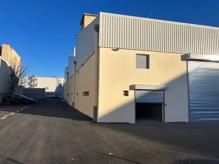 vente entrepôt / stockage / atelier - les arnavaux