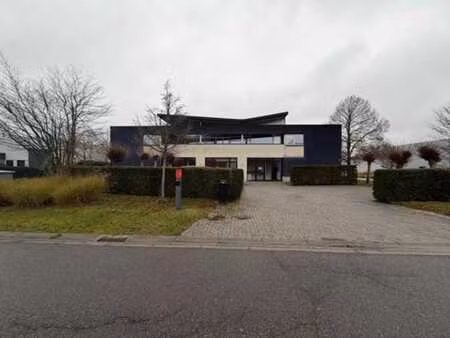 bâtiment commercial polyvalent -bureaux et entrepôt à duffel