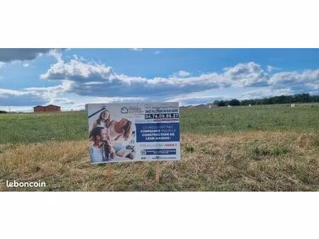 terrain 358 m² montanay