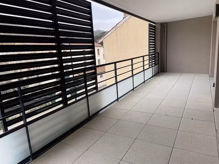 location appartement 4 pièces 93 m² à saint-romain-en-gal (69560)  1 124 €