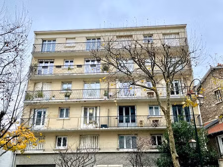 la garenne colombes = les vallées = place de parking en sous-sol.