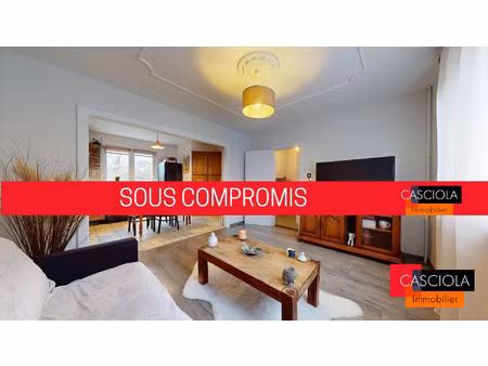 sous compromis // homecourt - maison mitoyenne 3 chambres - terr
