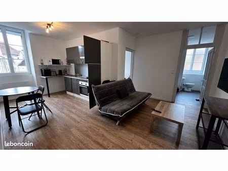 f2 meublé centre-ville en très bon état