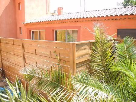 maison avec jardin  sécurisée  proche cv