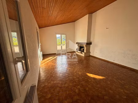 maison de 262 m² ? borgo centre divisée en 3 appartements ? beau potentiel