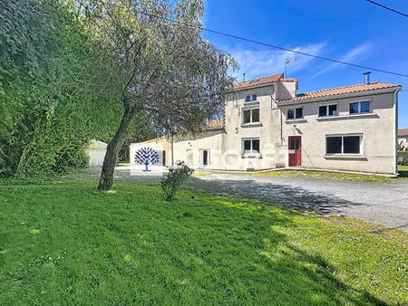 a vendre maison combrand