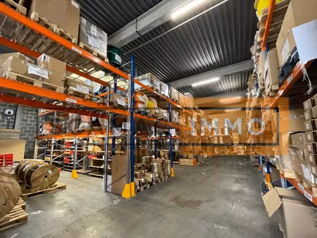 local d'activités de 530m²