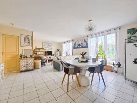 vente maison viager à noyen-sur-sarthe (72430) : à vendre viager / 73m² noyen-sur-sarthe