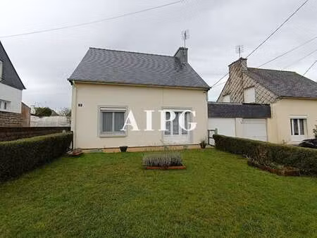 vente maison à plouguernével (22110) : à vendre / 94m² plouguernével