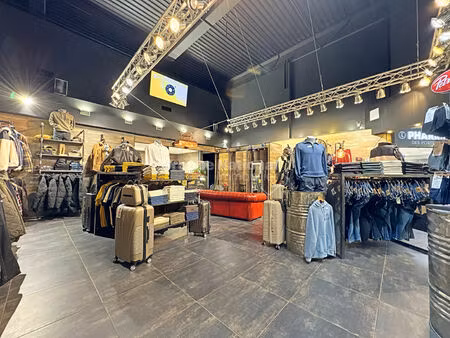 fonds de commerce magasin d'habillement & maroquinerie galerie marchande à lunel