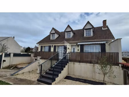 maison coubert 6 pièce(s) 131.76 m2