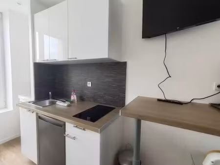 studio meuble-proche boulevard montaigne-la2218