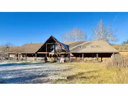 vente maison 12 pièces 500 m² la bâtie-montsaléon (05700)