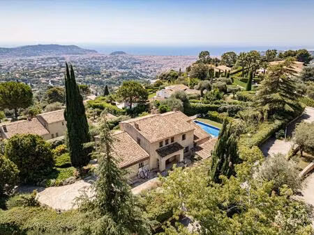 nice - gairaut - villa vue mer avec piscine au calme absolu  avec 2500m² de terrain