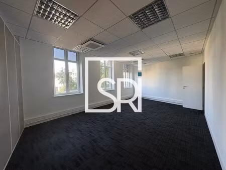 location local professionnel 296m² clermont ferrand 63000