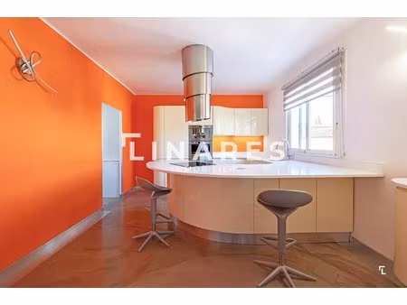 victoire - appartement de type 5 de 145m² + stationnement - 13013 saint mitre