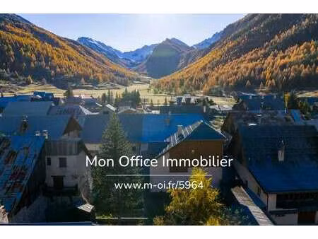 maison de luxe à vendre à ceillac : 525 000 € | 122m²