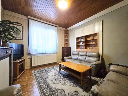 ruime woning met tuin dichtbij het centrum van machelen