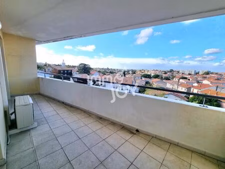 appartement t2 avec grande terrasse - quartier fontneuve