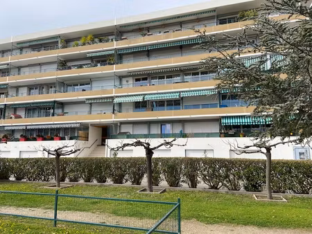 location parking la garde 83130