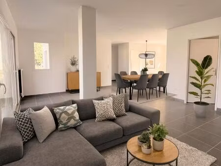 a vendre - cruzy - villa neuve 101m2 t5 de plain pied avec local