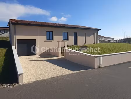 vente maison 4 pièces 97.34 m² à panissières (42360)  249 500 €