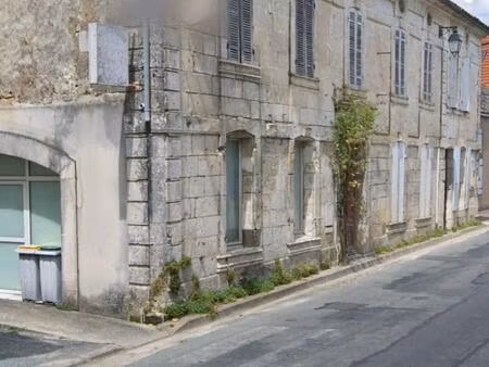 vente maison 8 pièces 230 m² rioux (17460)