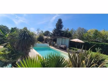 vente maison 9 pièces 168 m² saint-pierre-du-palais (17270)